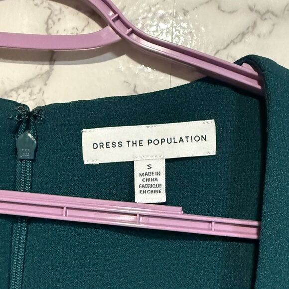NEW Dress the Population Elle Sweetheart
Neck Sheath Midi Dress in Pine Size S - Picture 7 of 12